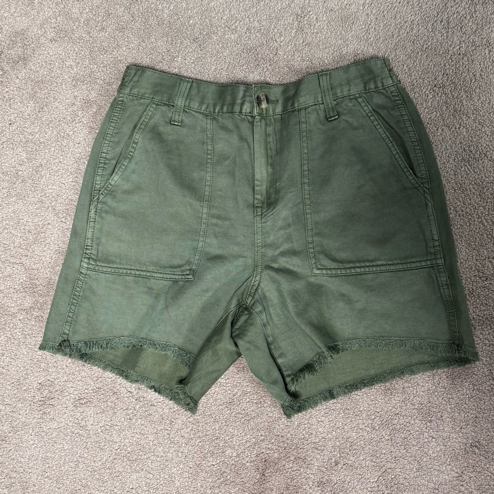 Aerie green shorts
